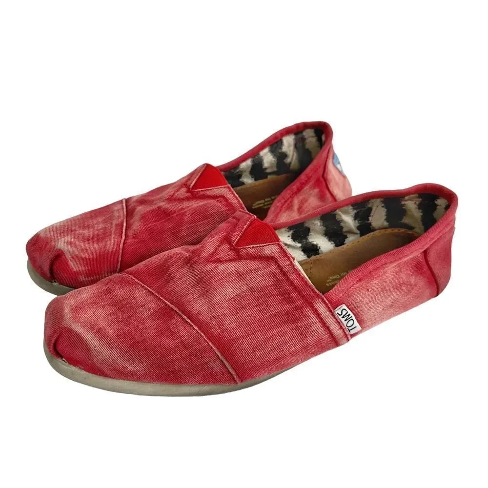 TOMS Men's Classic Canvas Slip-On Red Stone Distressed Washed Twill Loaf…